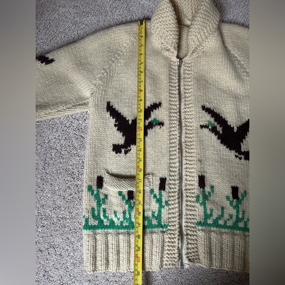 Vintage 1950's Hand-Knit Wool Cardigan Ducks - Picture 6 of 8